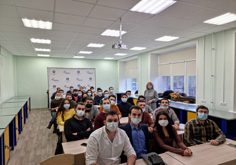 Трансляция мероприятия из ресурсного центра НИЯУ МИФИ в Нововоронеже, где студенты из Турции проходят практику.jpg